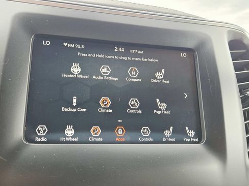 Used 2019 Jeep Cherokee Latitude Plus w/ Comfort/Convenience Group AWD/4WD image 27