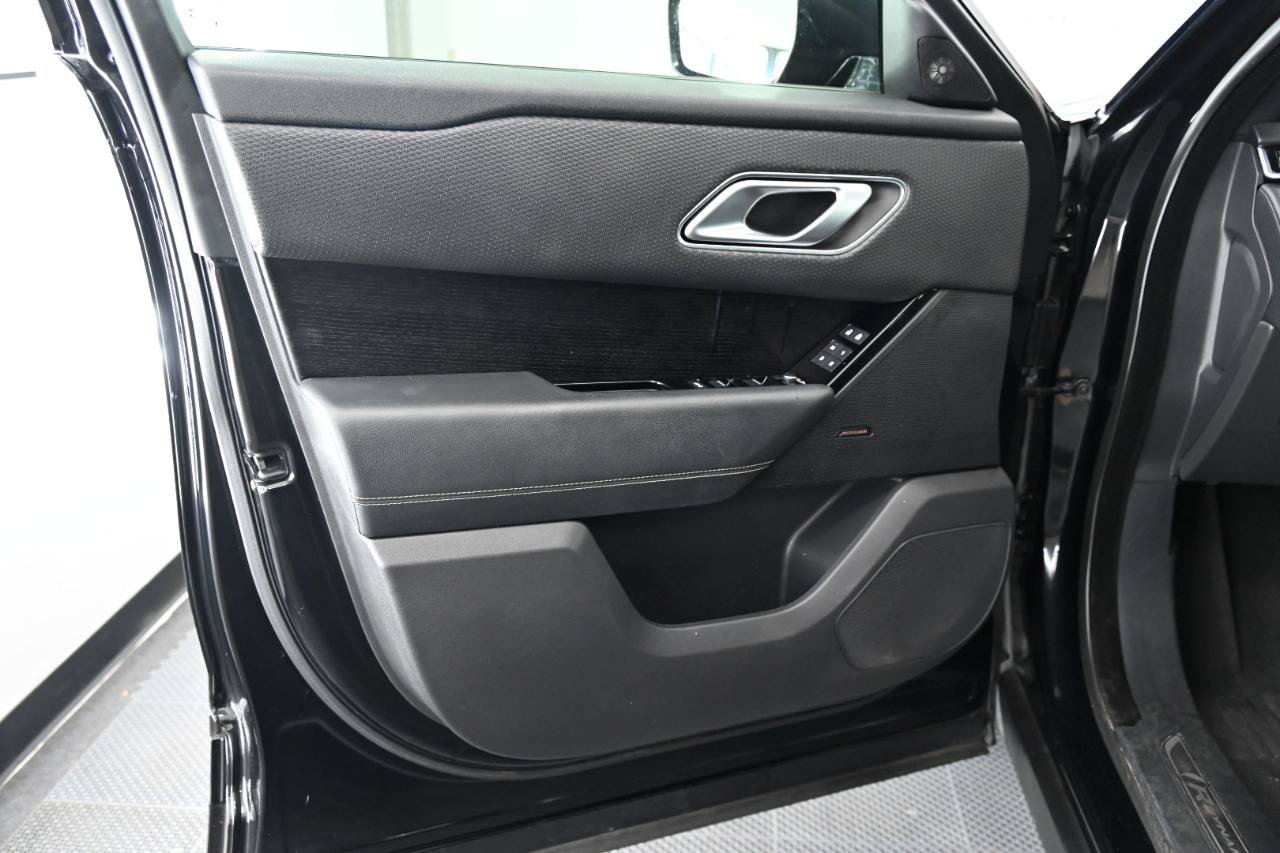 Used 2021 Land Rover Range Rover Velar R-Dynamic S AWD/4WD image 16