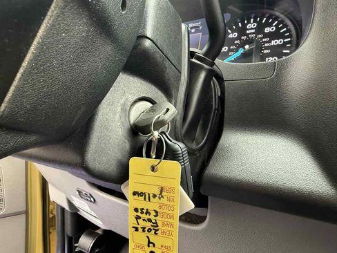 Used 2022 Ford E-450 and Econoline 450 Super Duty image 12