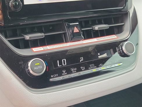 New 2026 Toyota Corolla SE FWD image 24