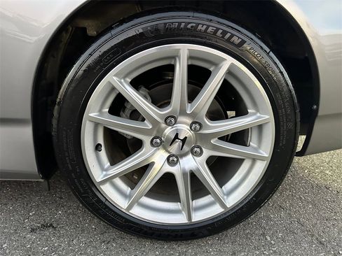 Used 2004 Honda S2000 image 10