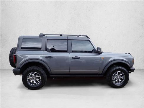 Used 2022 Ford Bronco Badlands AWD/4WD image 5