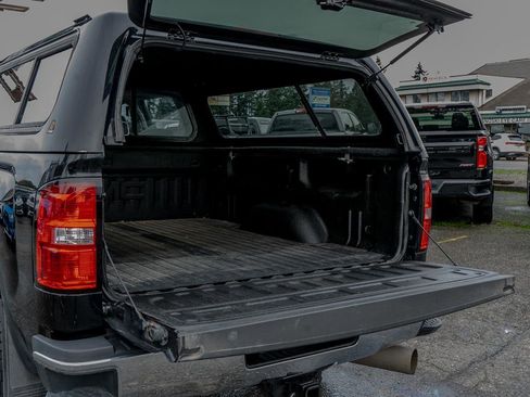 Used 2019 GMC Sierra 3500 SLT image 16