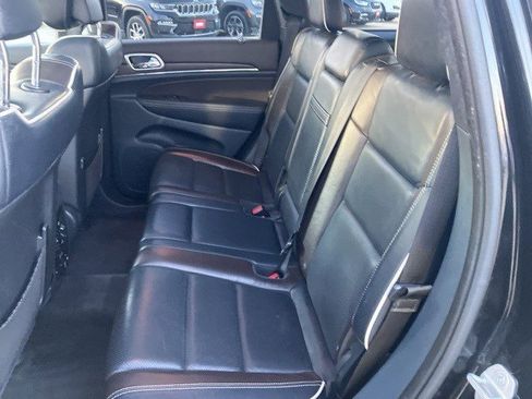 Used 2015 Jeep Grand Cherokee Overland w/ Advanced Technology Group image 23