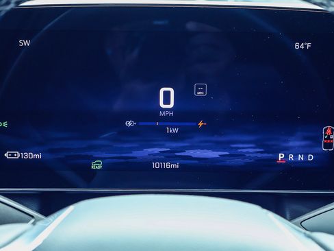 Used 2024 Chevrolet Equinox EV LT FWD image 13