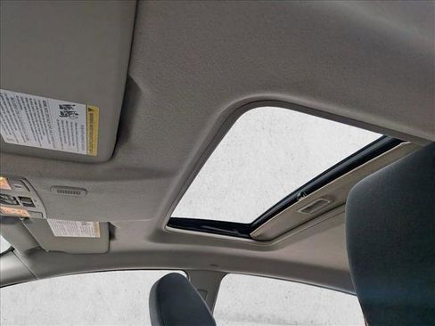 Used 2016 Ford Fiesta SE image 17