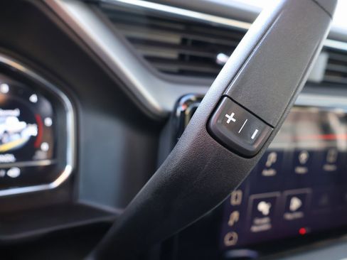 Used 2024 GMC Sierra 2500 Denali w/ Denali Reserve Package image 20