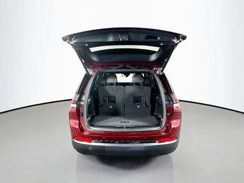 New 2025 Jeep Grand Cherokee L Altitude image 16