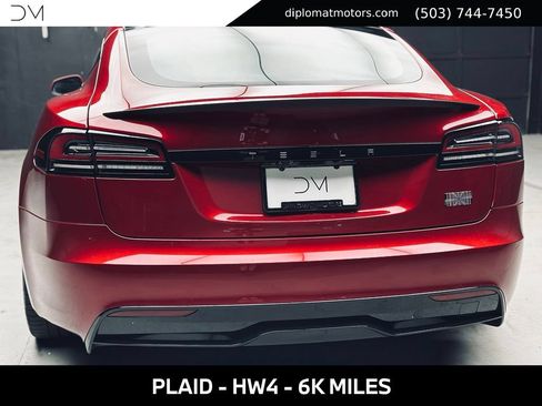 Used 2024 Tesla Model S Plaid AWD/4WD image 15