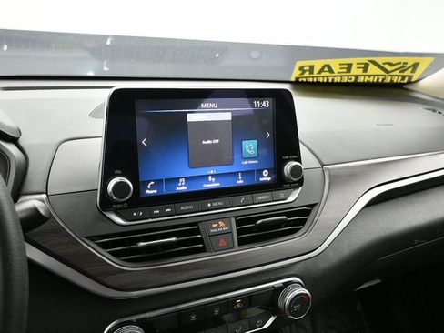 Used 2023 Nissan Altima 2.5 SV FWD image 31