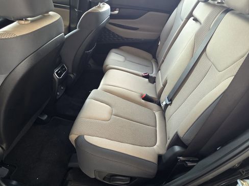Used 2021 Hyundai Santa Fe SE FWD image 17