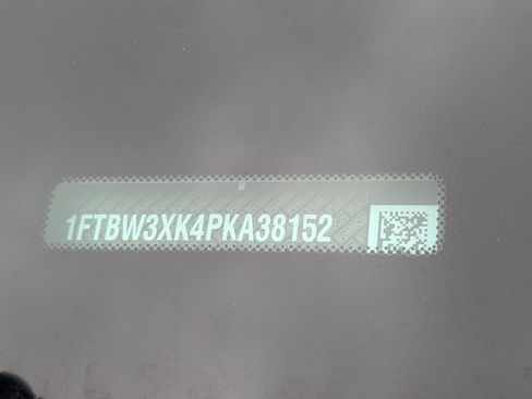 Used 2023 Ford E-Transit 148 High Roof Extended image 29