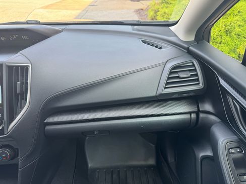 Used 2018 Subaru Crosstrek 2.0i Premium image 16