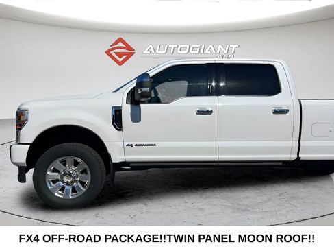 Used 2022 Ford F250 Platinum w/ FX4 Off-Road Package image 4