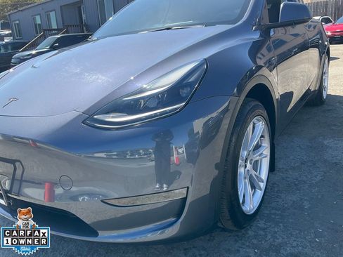 Used 2023 Tesla Model Y Long Range image 99