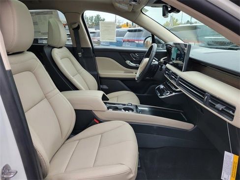 New 2026 Lincoln Corsair Reserve image 22