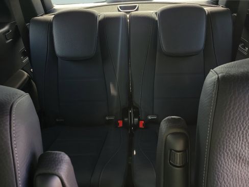 New 2026 Mercedes-Benz GLS 580 4MATIC image 10