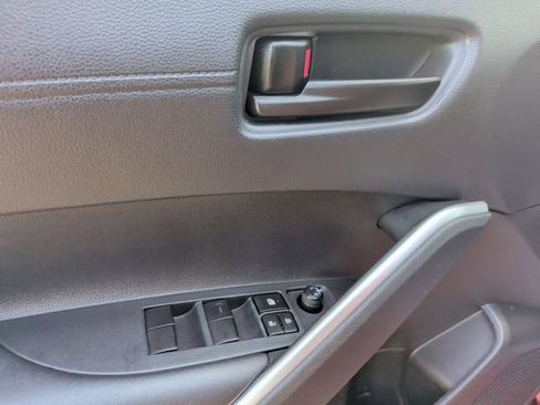 Used 2023 Toyota Corolla Cross LE FWD image 14