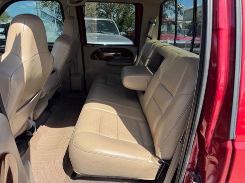 Used 2002 Ford F350 Lariat image 4