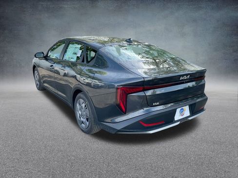 Used 2025 Kia K4 LX image 31