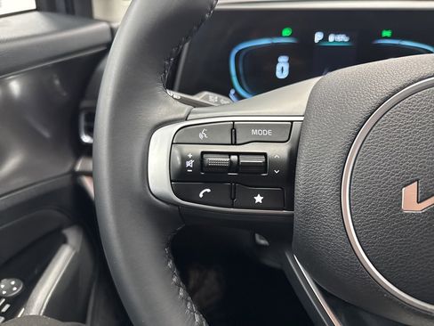 Used 2023 Kia Sportage EX image 11