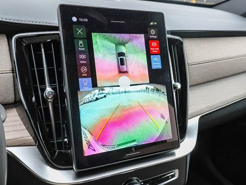 New 2026 Volvo XC90 T8 Plus image 35