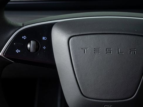 Used 2024 Tesla Model 3 Standard Range image 9