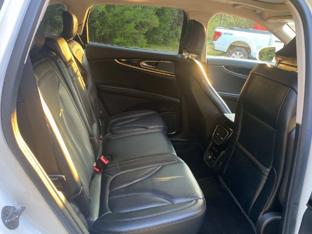 Certified 2023 Lincoln Nautilus Reserve FWD image 33