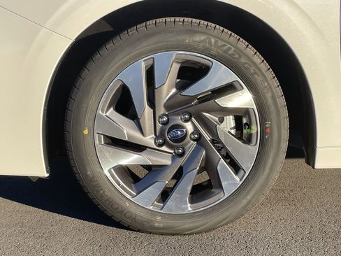 Used 2025 Subaru Legacy Premium AWD/4WD image 10