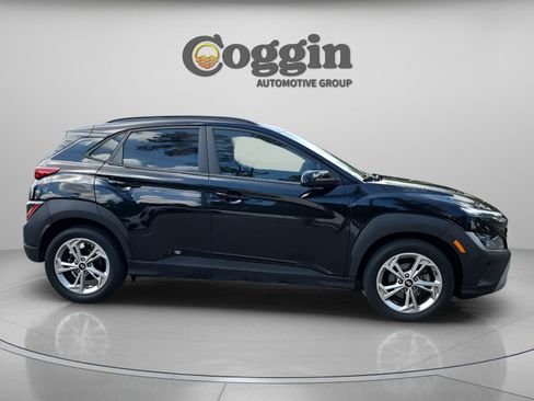 Certified 2023 Hyundai Kona SEL w/ Convenience Package FWD image 6