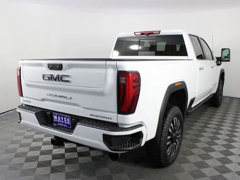 New 2026 GMC Sierra 3500 Denali Ultimate AWD/4WD image 30