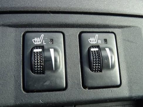 Used 2015 Toyota Camry XSE image 17