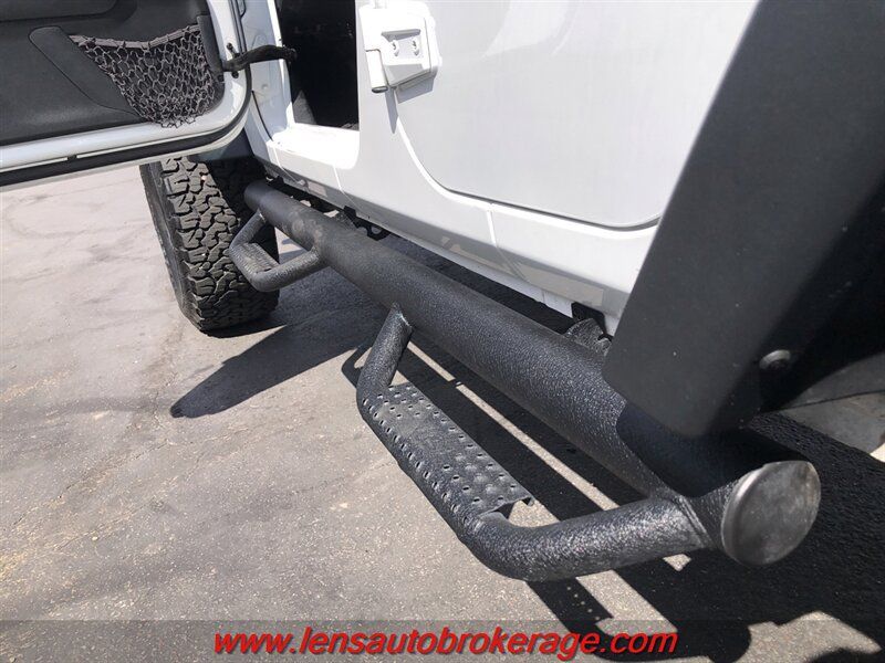 Used 2016 Jeep Wrangler Unlimited Rubicon AWD/4WD image 28