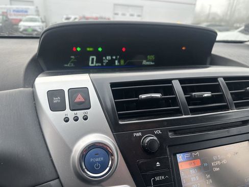 Used 2012 Toyota Prius V Five image 6