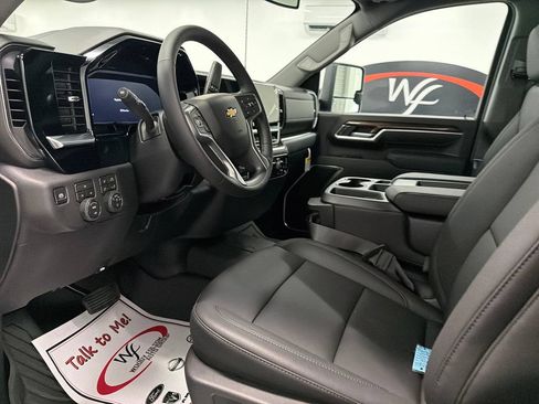 New 2026 Chevrolet Silverado 2500 LT w/ All Star Edition AWD/4WD image 9