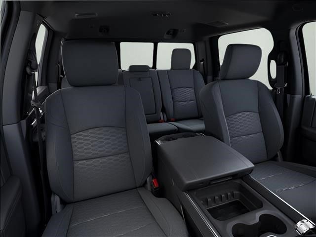 New 2026 RAM 3500 Big Horn AWD/4WD image 17