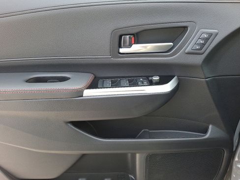 Certified 2025 Toyota Sienna XSE image 14