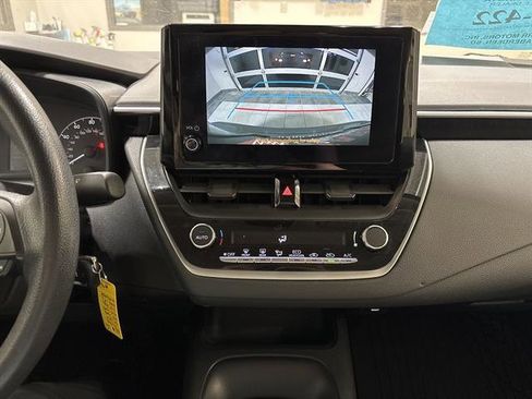 Used 2023 Toyota Corolla LE image 10