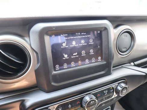 Used 2021 Jeep Gladiator Sport AWD/4WD image 20