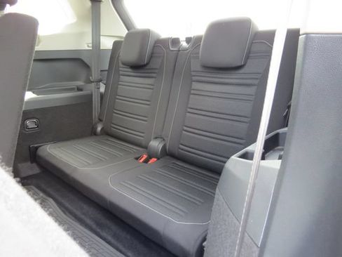 Used 2023 Volkswagen Tiguan S FWD image 12