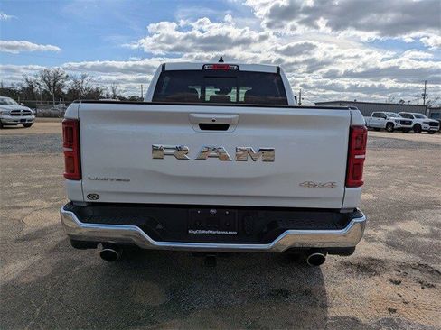 Used 2025 RAM 1500 Limited w/ Trailer Tow Group image 5