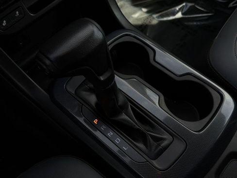 Used 2019 Chevrolet Colorado Z71 AWD/4WD image 22