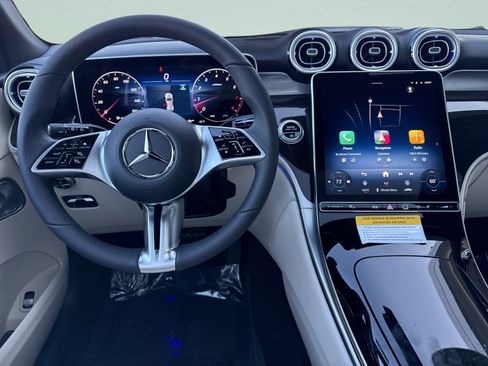 Certified 2026 Mercedes-Benz GLC 300 4MATIC image 27