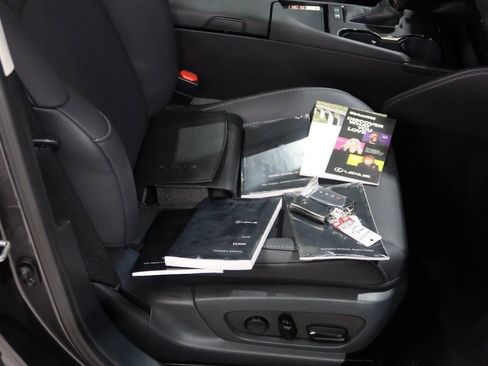 Used 2025 Lexus ES 300h F Sport w/ Accessory Package (Z2) FWD image 26