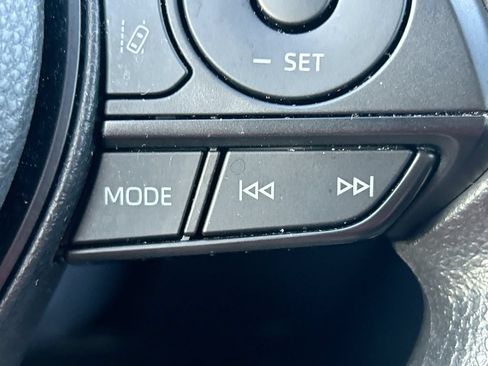 Used 2025 Toyota RAV4 XLE FWD image 17