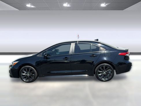Certified 2024 Toyota Corolla SE FWD image 2