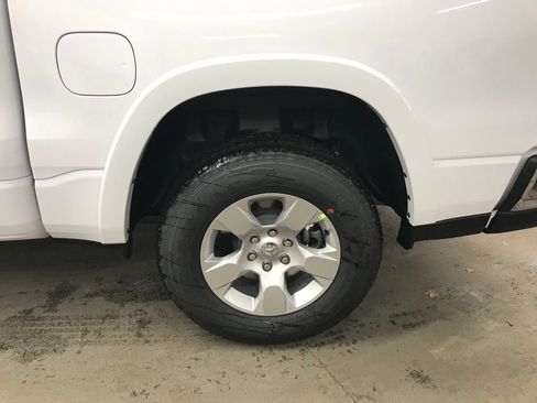 New 2026 RAM 1500 4x4 Crew Cab image 49