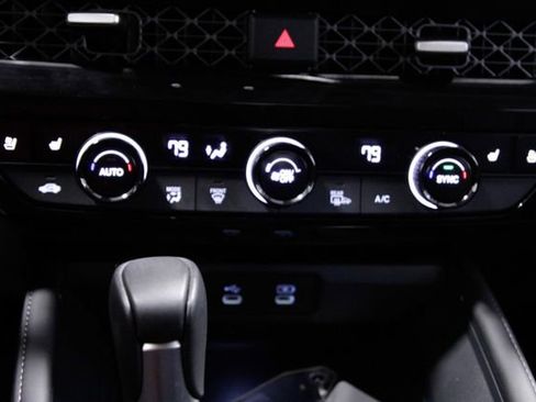 Certified 2025 Honda Accord Touring image 30