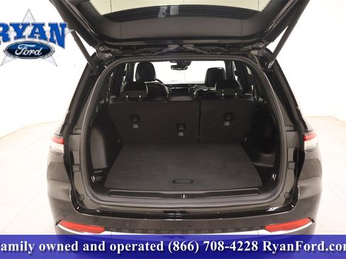 Used 2024 Jeep Grand Cherokee Limited image 6