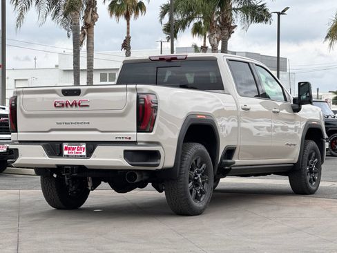 New 2026 GMC Sierra 2500 AT4 w/ AT4 Premium Plus Package AWD/4WD image 4